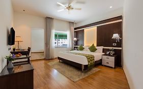 Hotel City Lite Near Delhi Airport